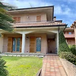 Bifamiliare A 400m Dal Mare Cupra Marittima
